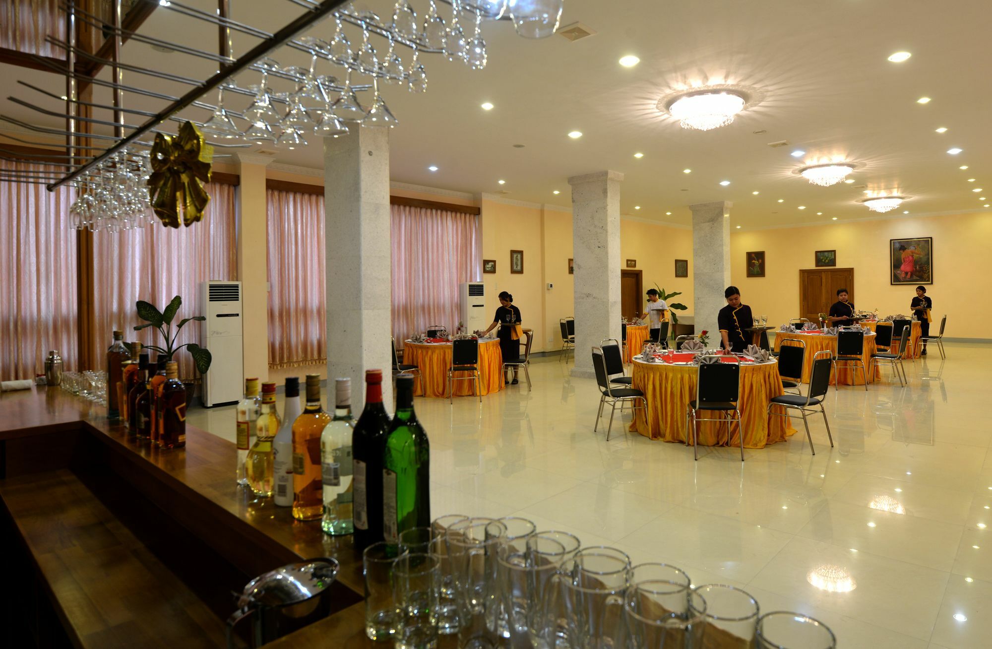 Hotel Sidney Yangon Esterno foto